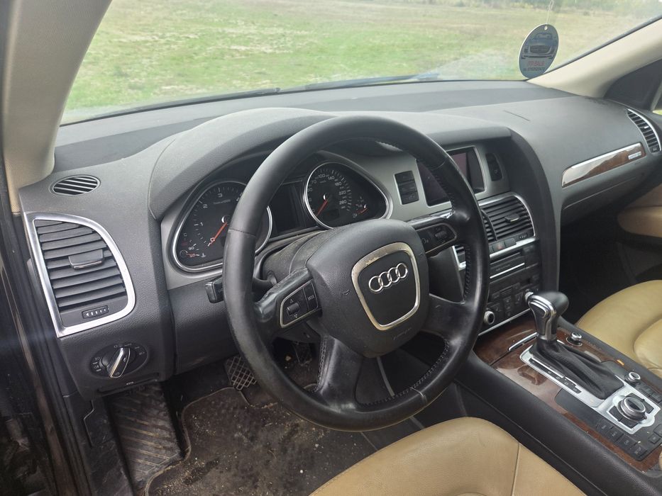 AUDI Q7 2010 — imagine 3