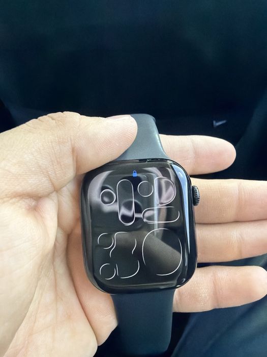 Продам apple watch 10