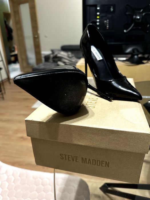 Steve Madden - Обувки на ток 38
