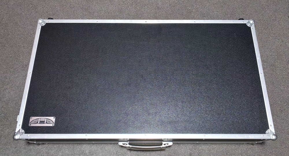 Flight case pentru DJ