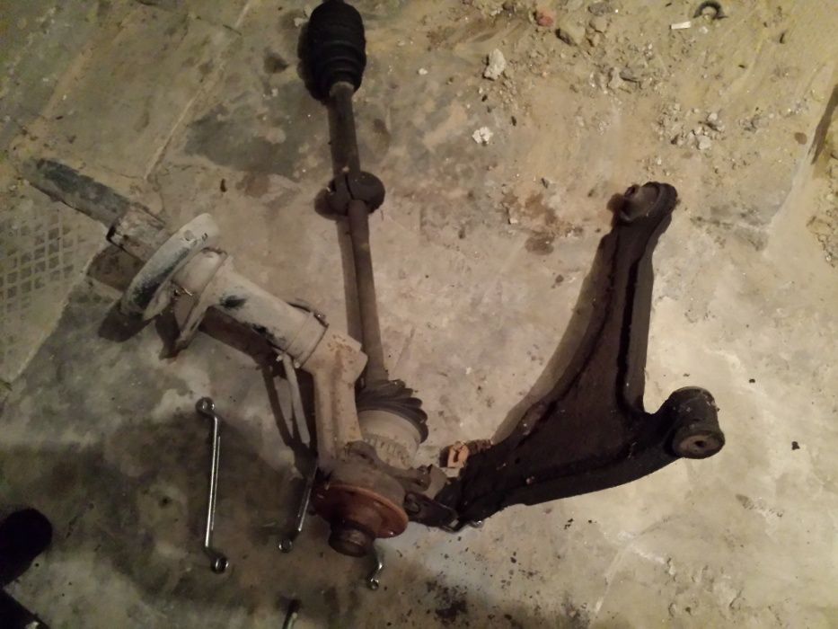 Врати за Астра Ф. Моторчета за централно. Макферсони