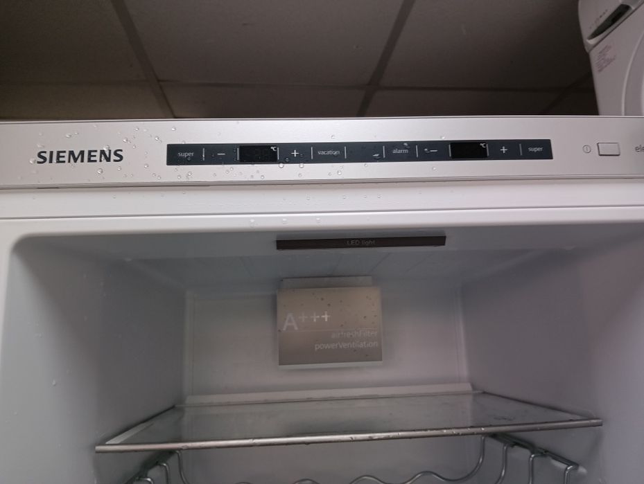 Комбиниран хладилник с фризер Сименс Siemens с 2 години гаранция!
