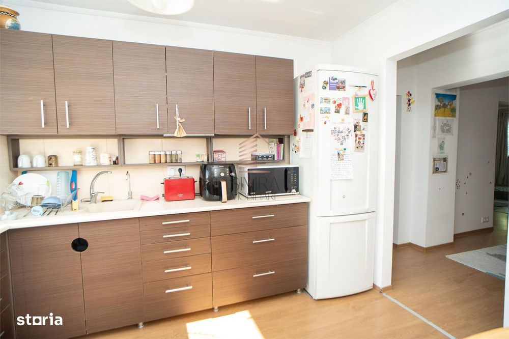 Apartament AN cu 4 camere Bld Dacia