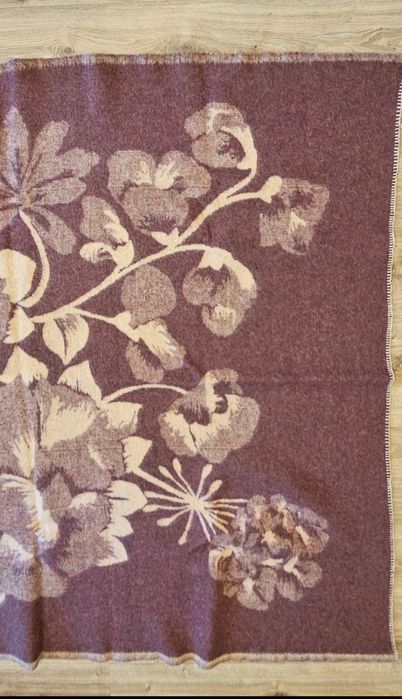 Ново двулицево вълнено одеало 190/160