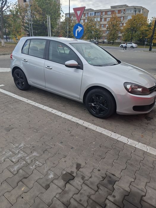 VOLKSWAGEN Golf 2010 — imagine 1