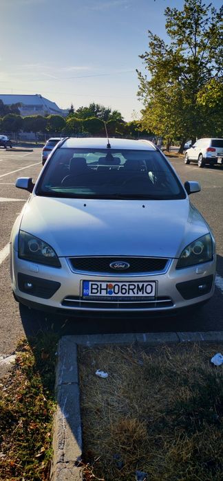 Vând Ford focus 2 combi..