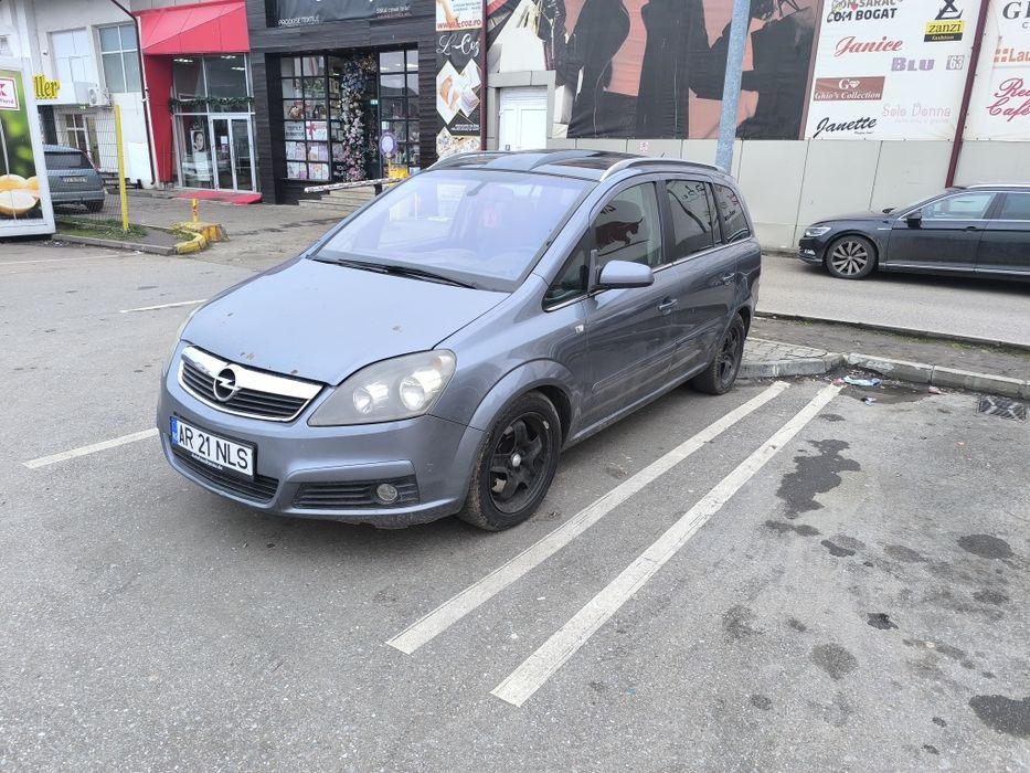 Vând /schimb Opel Zafira b