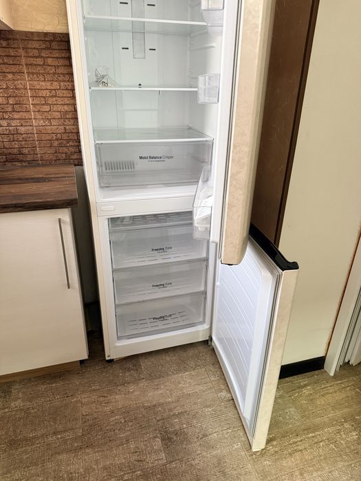 Холодильник LG марка