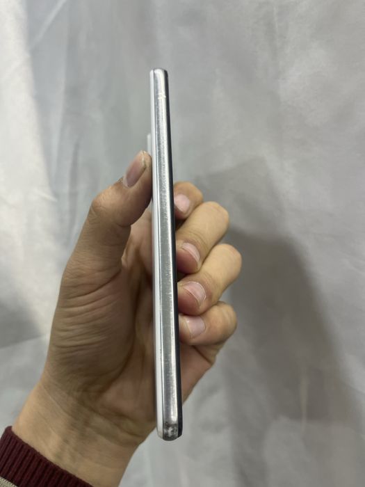 SAMSUNG A52 128GB         .