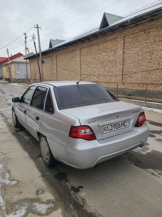 Nexia 2 2013 sotiladi