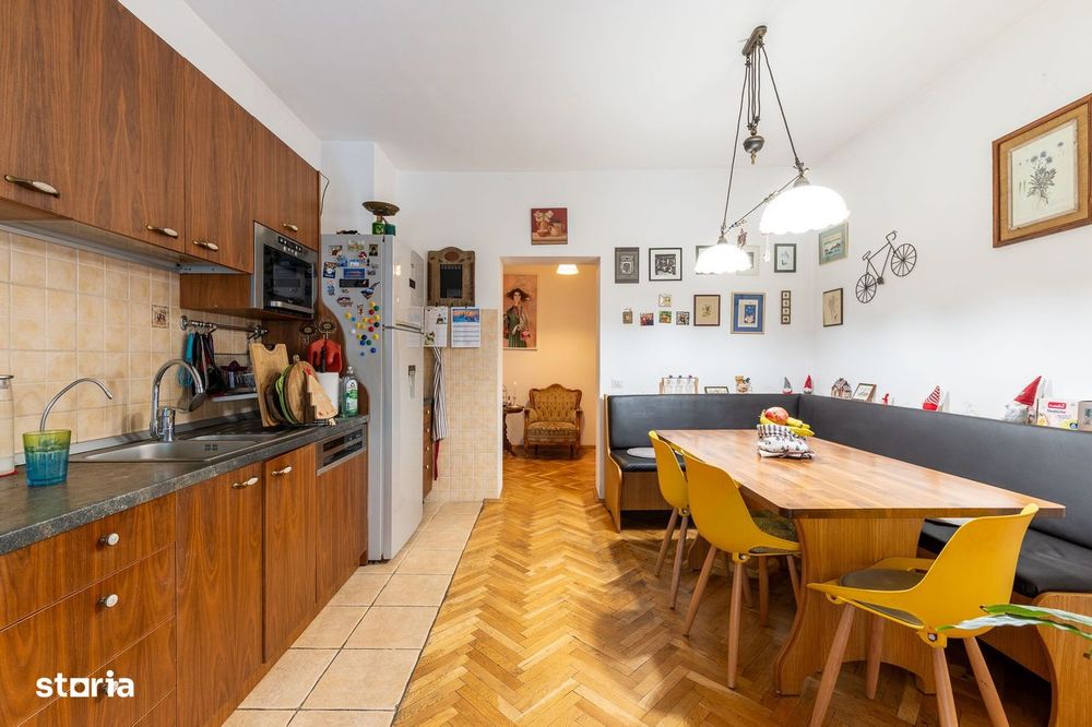 Vilă 4 familii | Apartament generos | Curte 98 mp | Andrei Muresanu