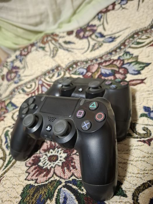 Playstation 4 slim