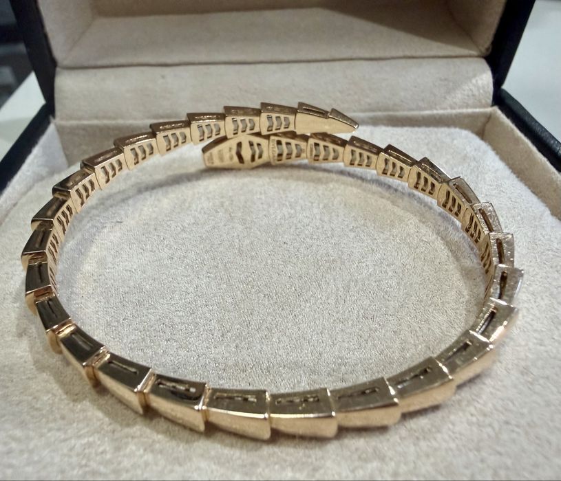 Bulgari Serpenti гривна 18к