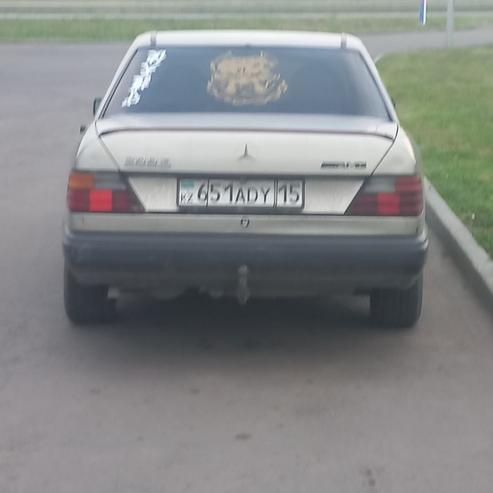 Продам мерс 124. Е200