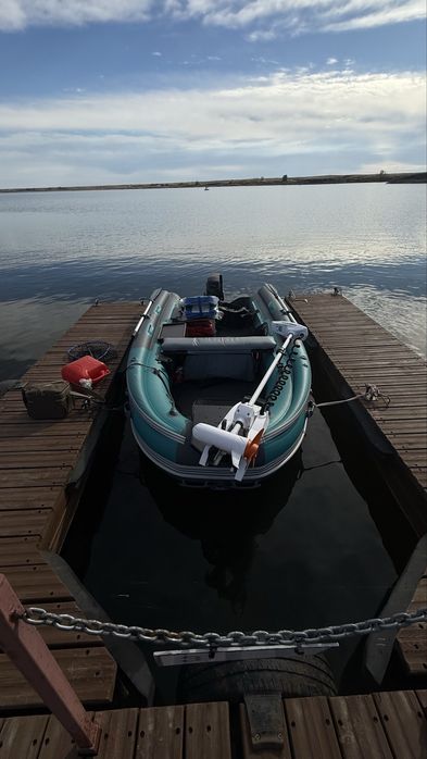 Продам лодку Reef Scat 390