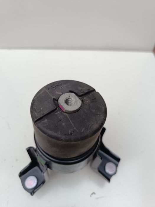 Подушка ДВС передняя Toyota Camry 30