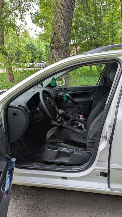 Vând Skoda Octavia 2.0TDI 2010