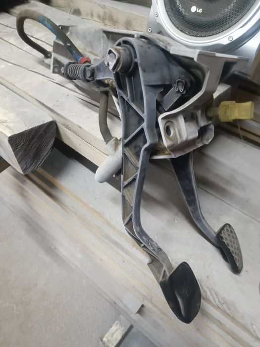 Запчасти Ауди 100 с4 а6