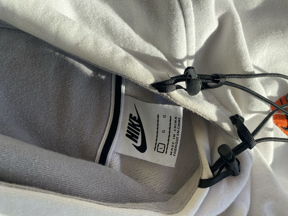 худи от NIKE ACG