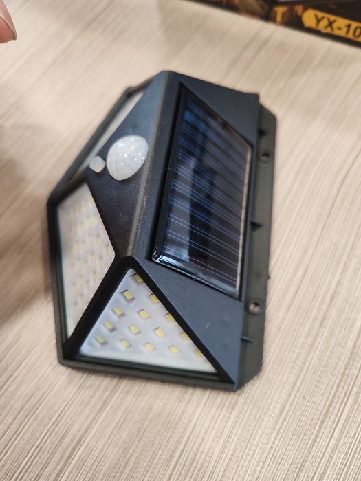 Мини соларна лампа