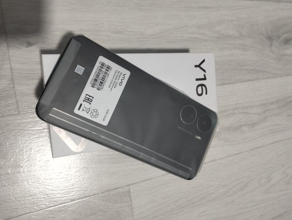 Vivo Y16 телефон