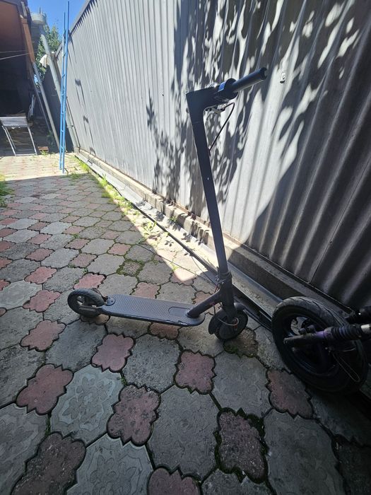 Продам электросамокат