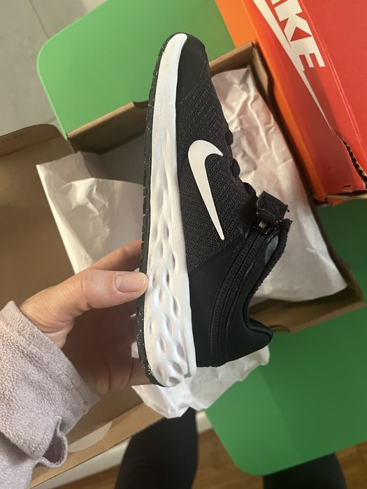 Детски Nike Revolution