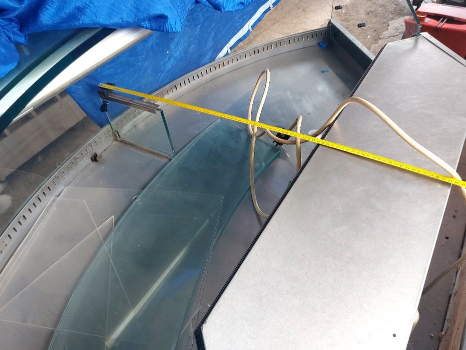 Хладилна витрина за торти