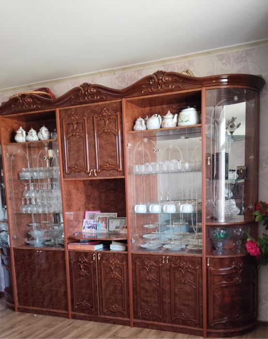 Сервант сатылады