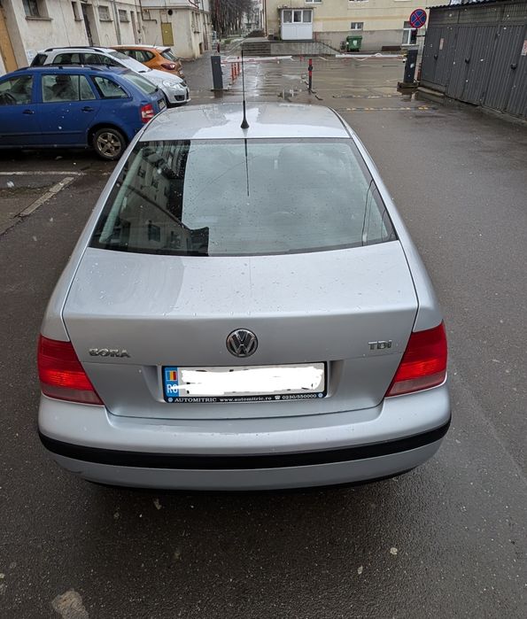 Volkswagen BORA 2004  de vinzare