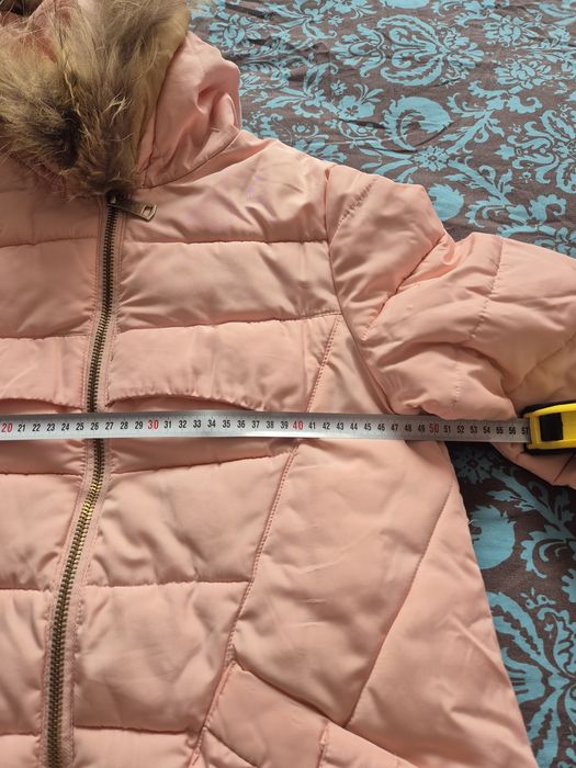 Дамска грейка с качулка и яка от естествен косъм на качулката