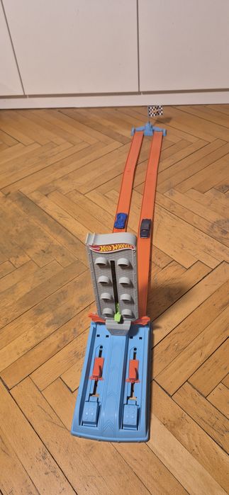Pistă Hot Wheels Action - Dragstrip Champion (Cursa de Accelerare)