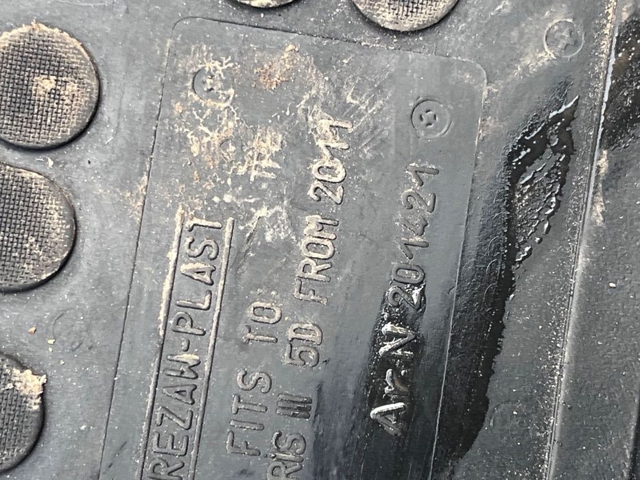 Set Covorase Auto Toyota Yaris _P13_ 2010 - > N201421