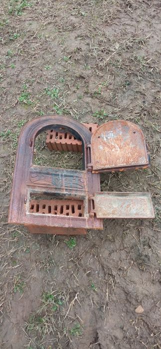 Vând ușa de soba + gratar