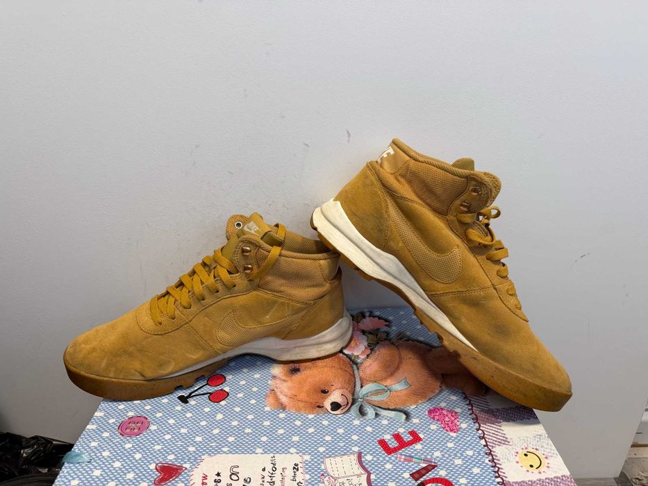 '''Nike Hoodland Suede''оригинални зимни обувки 44 номер
