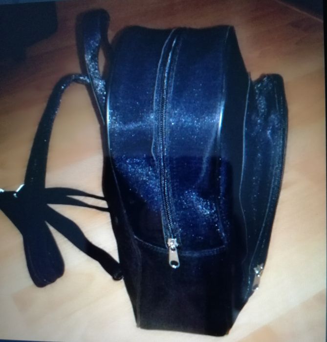 Дамска раничка