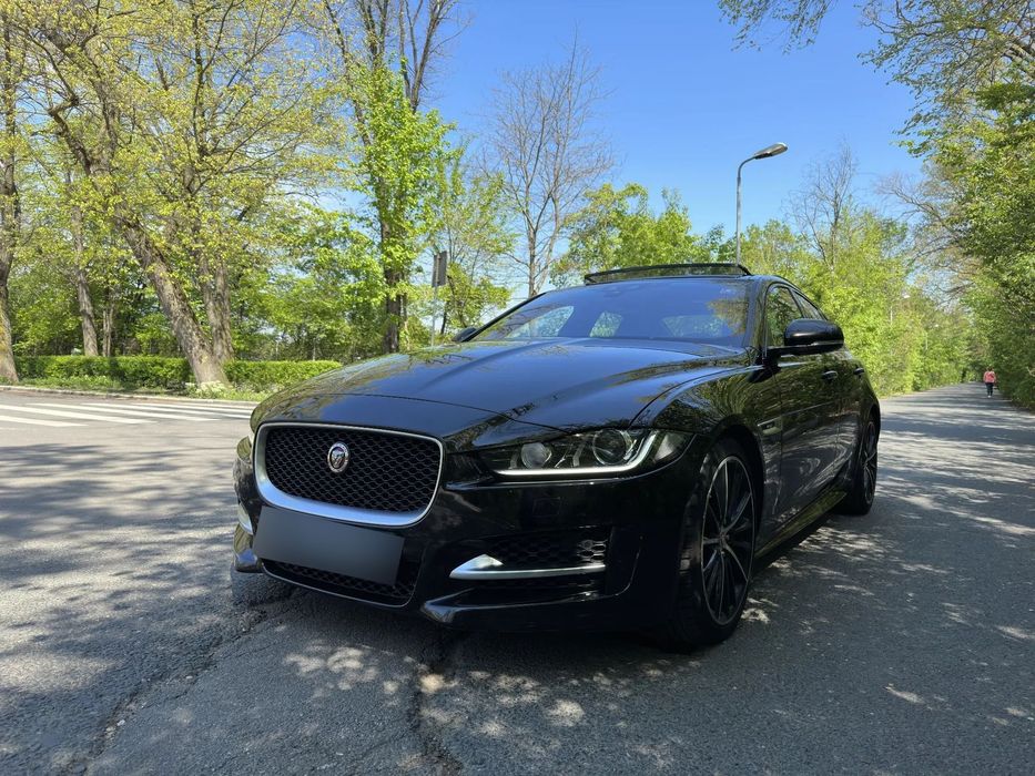 Jaguar XE Panoramic, Head-Up Display, Memory & Cold Climate
