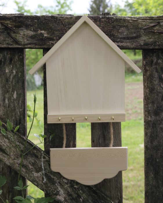 Ръчно изработеви дървени изделия с пирография