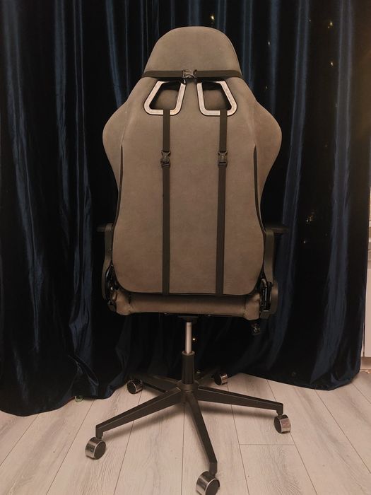 Компьютерное игровое кресло age