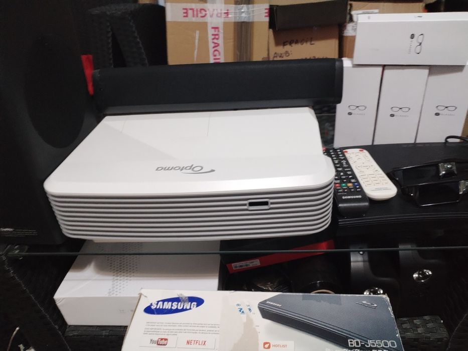 2buc Ochelari 3d dlp activ ready optoma! +Optoma Eh320ust ultra show t