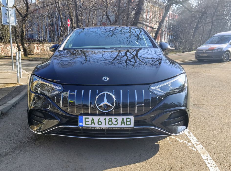Отдавам под наем Мерцедес EQE 43 AMG за абитуриентски бал, сватба и др