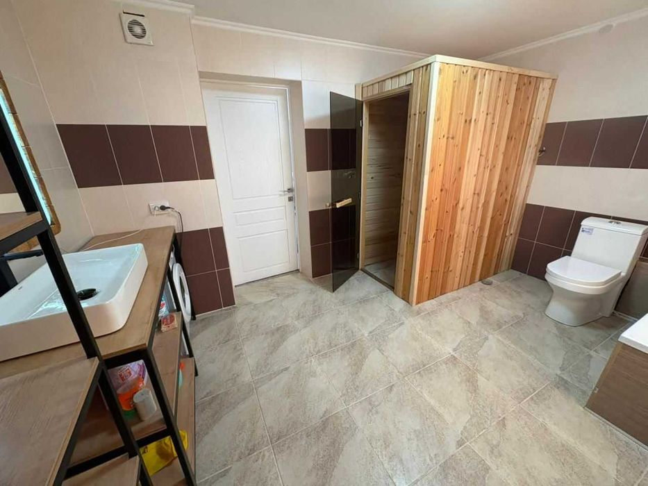 Дом, 188.6м², участок 8 сот