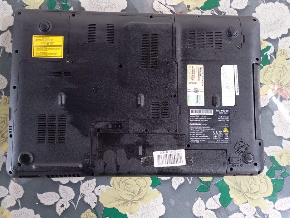 Laptop Medion Akoya i3/2.27 ghz