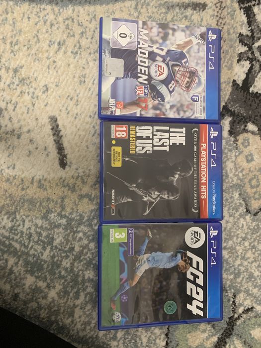 ‼️ PS4 Pro complet (2 controllere + jocuri)‼️