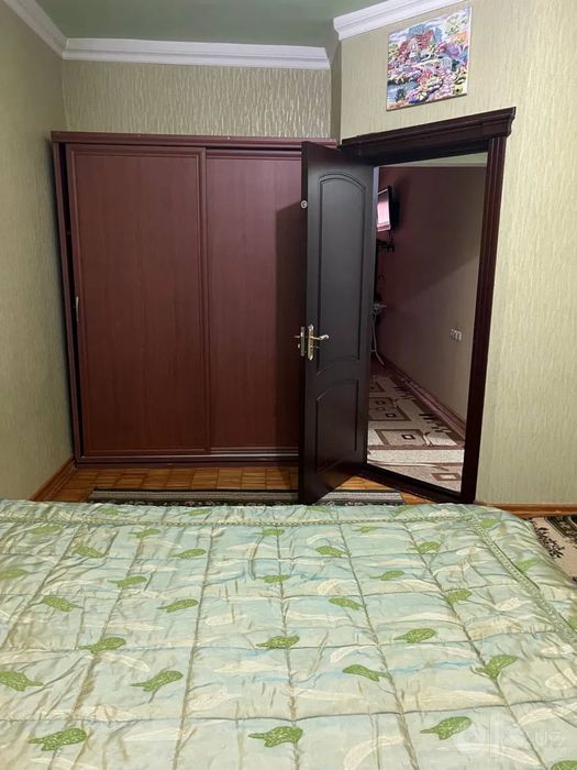 Сдаётся 3-комн Саламатина, 80 м²