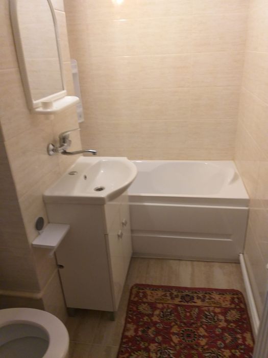 inchiriez apartament cu 1 camera