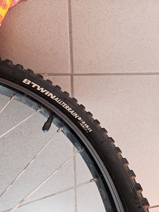 Vând bicicleta decathlon rockrider