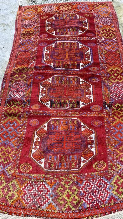 Ръчно Тъкан Оригинален Персийски Вълнен Килим