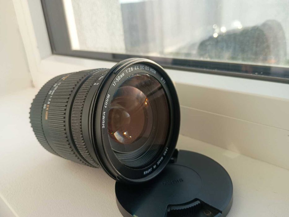 Sigma 17-50mm f/2.8 EX DC OS HSM за Canon