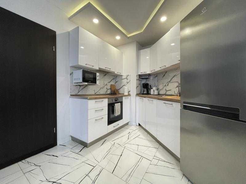 Дава се под наем Двустаен апартамент в Бургас, Лазур - 76 кв.м за 561 € - Снимка #3